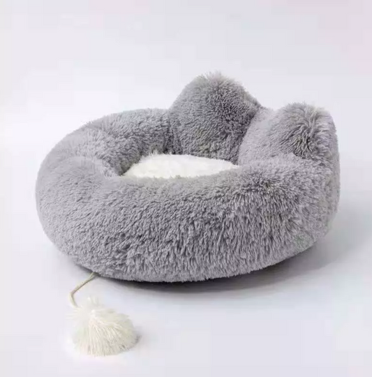 Cozy Plush Pet Bed – Snuggle-Worthy Comfort for Your Furry Friend