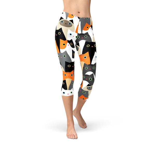 Women’s All-Over Print Cats Capri Leggings – Purrfection in Motion